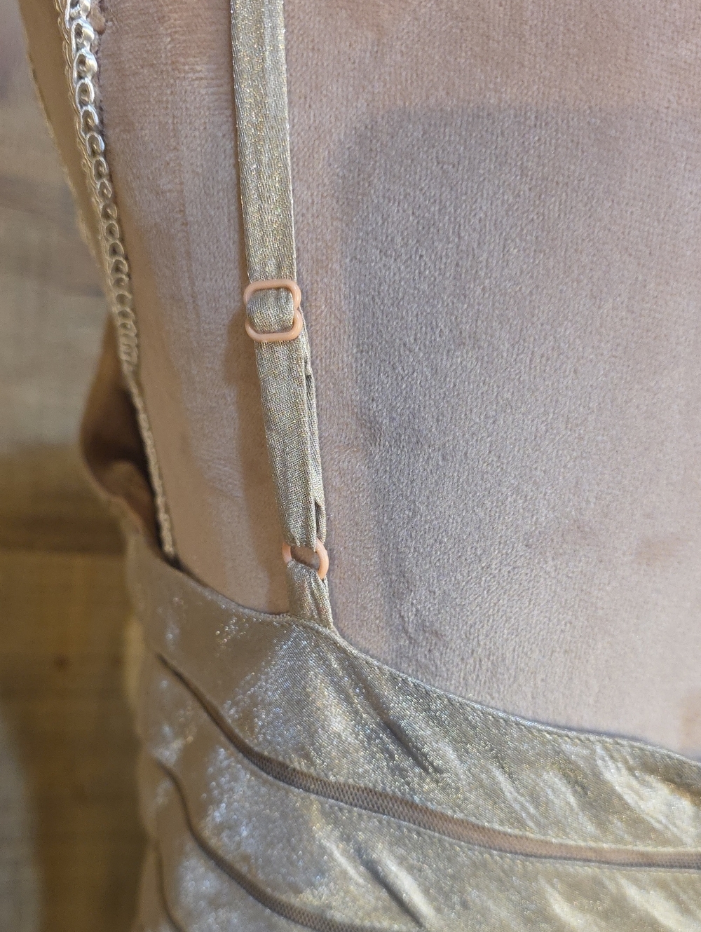 Adrianna Papell Shimmery Ivory Tiered V-Neck Mini Dress - Picture 11 of 14